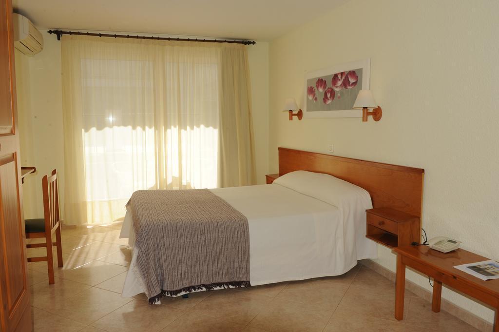 Alfons Hotel Ciutadella  Kültér fotó